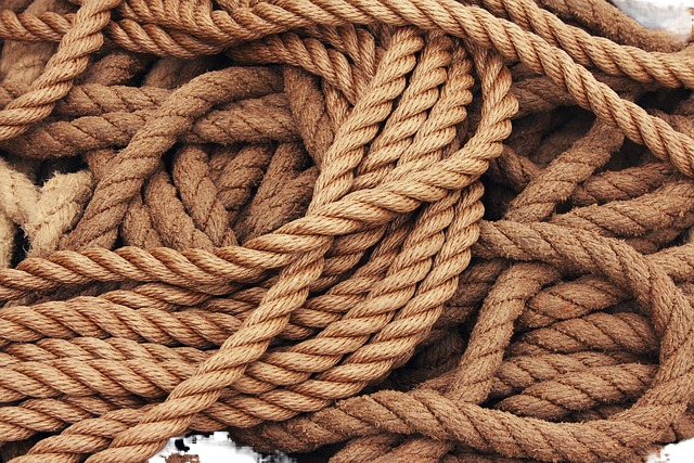 ship traffic jams, rope, dew 船舶交通堵塞,绳子,露水