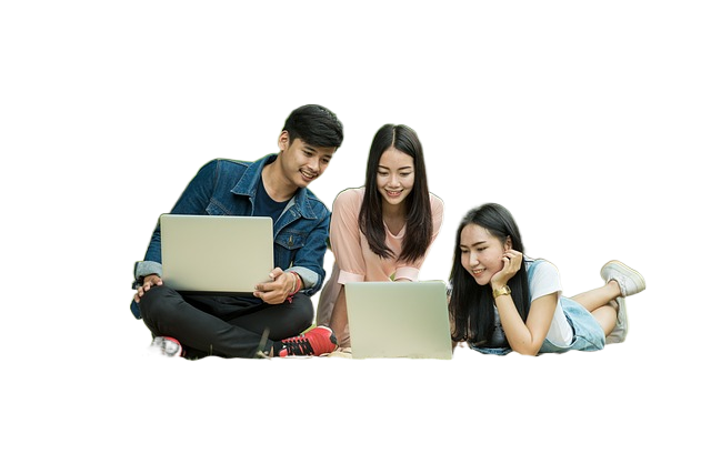 students, computers, laptops 学生、电脑、笔记本电脑
