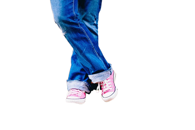 feet, legs, standing 脚,腿,站